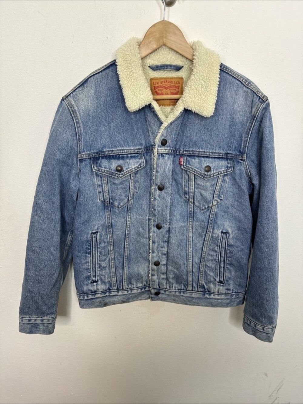 Levis Sherpa Lined Trucker Jacket Mens Medium Blue Light Wash Denim